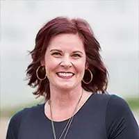 Frau mit roten Haaren